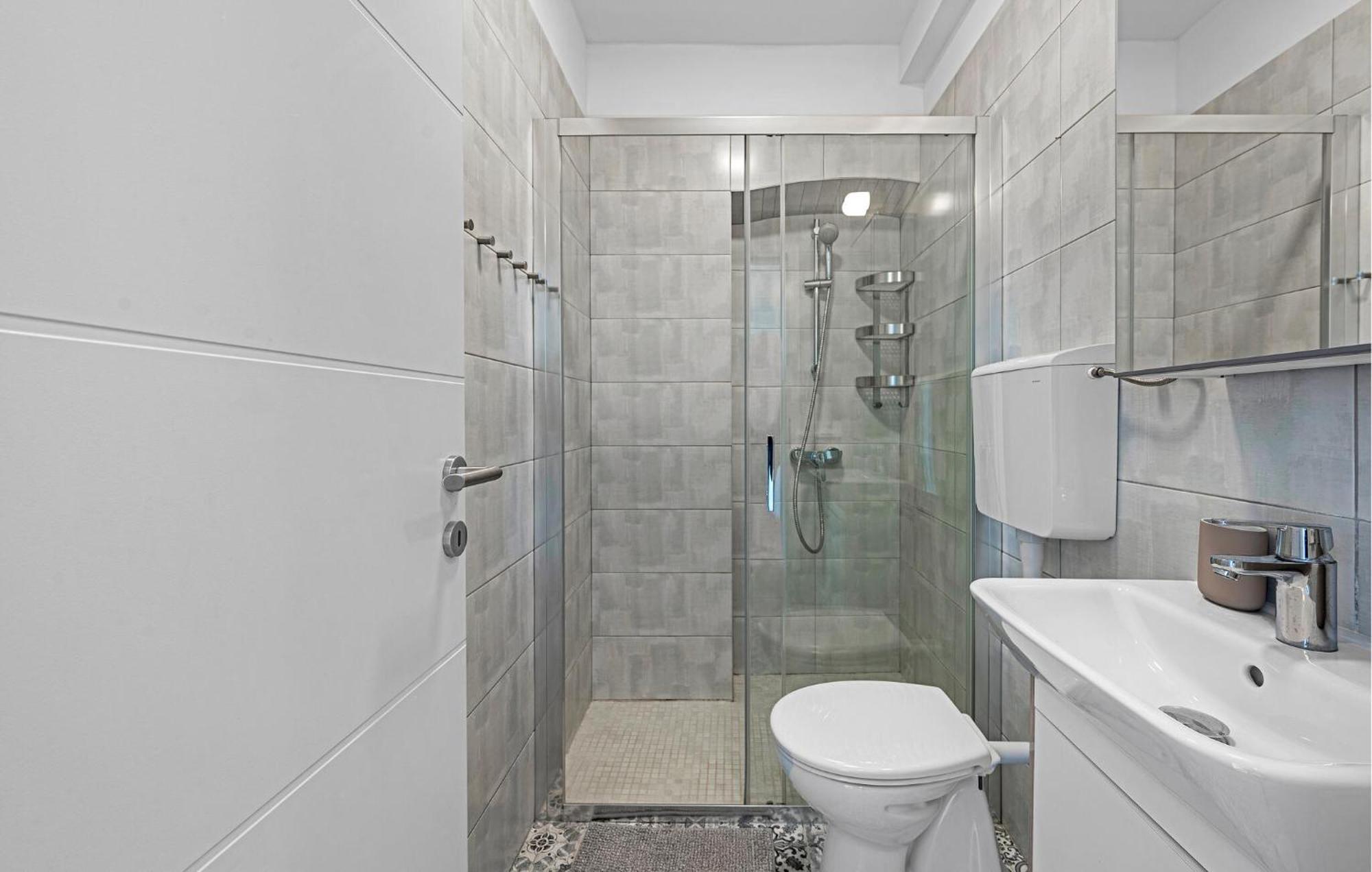 4 Bedroom Stunning Home In מורטר מראה חיצוני תמונה
